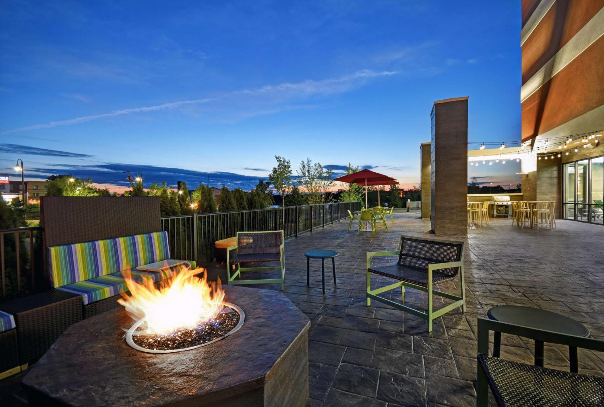 Home2 Suites By Hilton Utica, Ny Exteriör bild